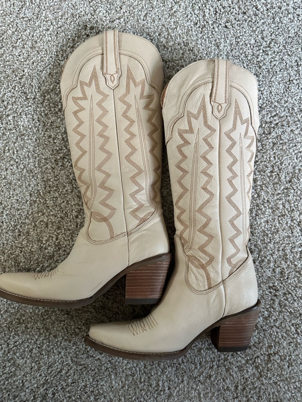 Dingo high cotton leather boots size 7M sand tall boots
